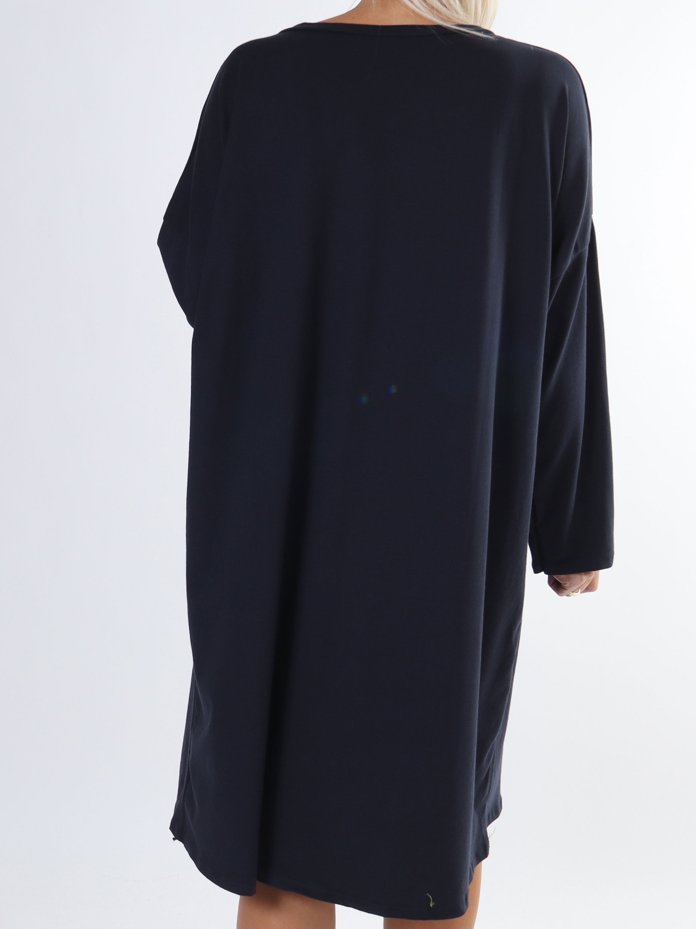 Amal Glitter - Bomullsklänning i plus size med tryck i glitter